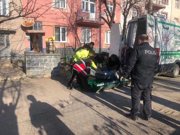 Konya'da eş cinayeti: Boşandığı eşi ve kızını öldürdü