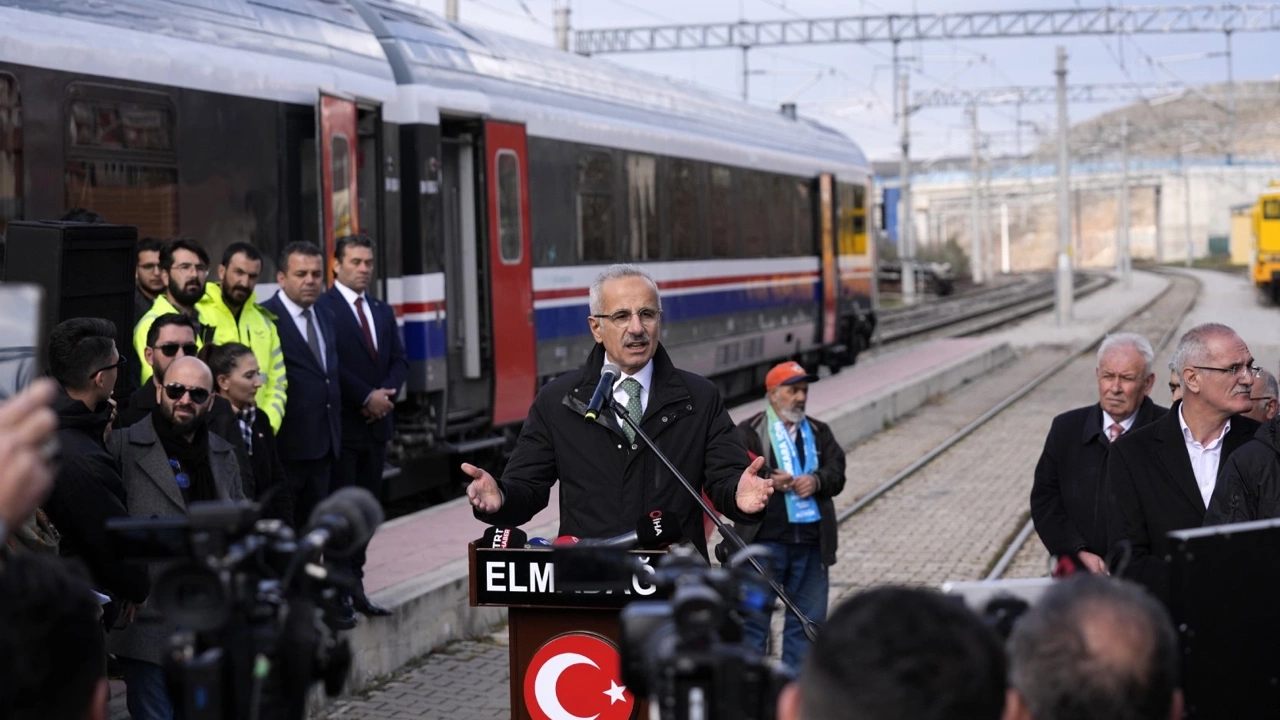 Elemdağ-Ankara treni bayram sonuna kadar ücretsiz!