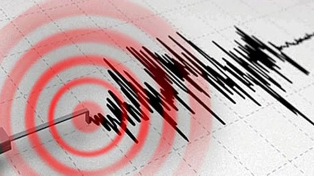 Erzincan'da deprem paniği!