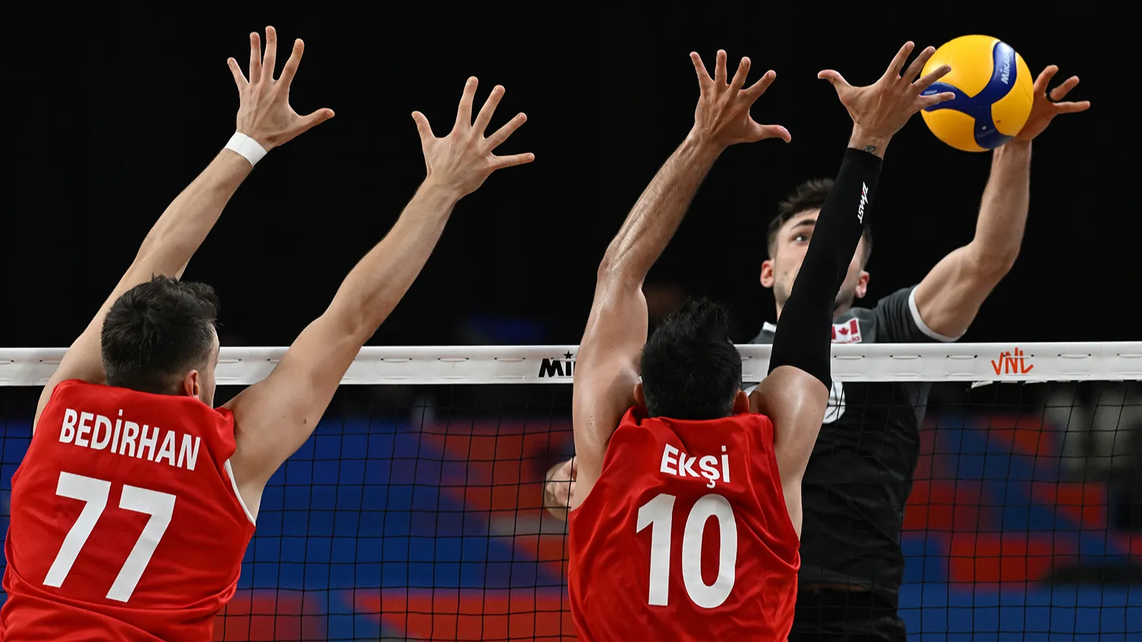 A Milli Erkek Voleybol Takımı, Kanada'ya 3-1 yenildi