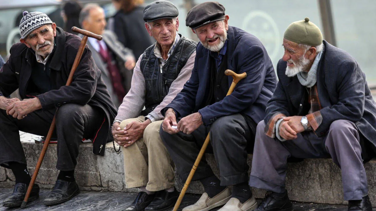 Emeklilere müjde: Destek paketi geliyor!