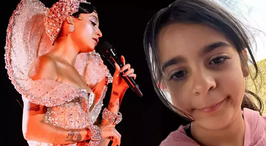 Melike Şahin’den duygusal anlar! Konserde Narin’in acısıyla gözyaşlarına boğuldu